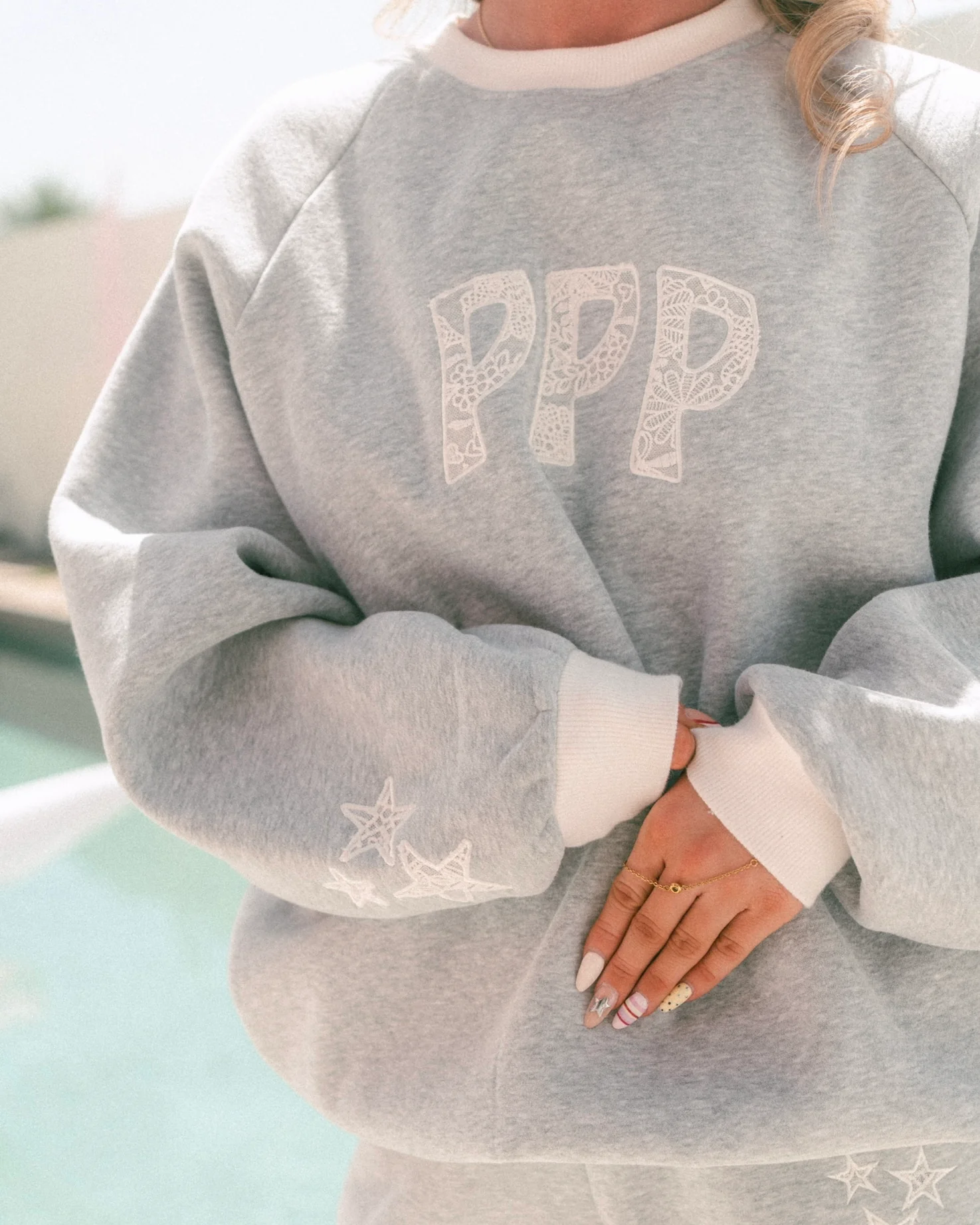“Daydream” Classic Crew in Sky Grey - Image 4