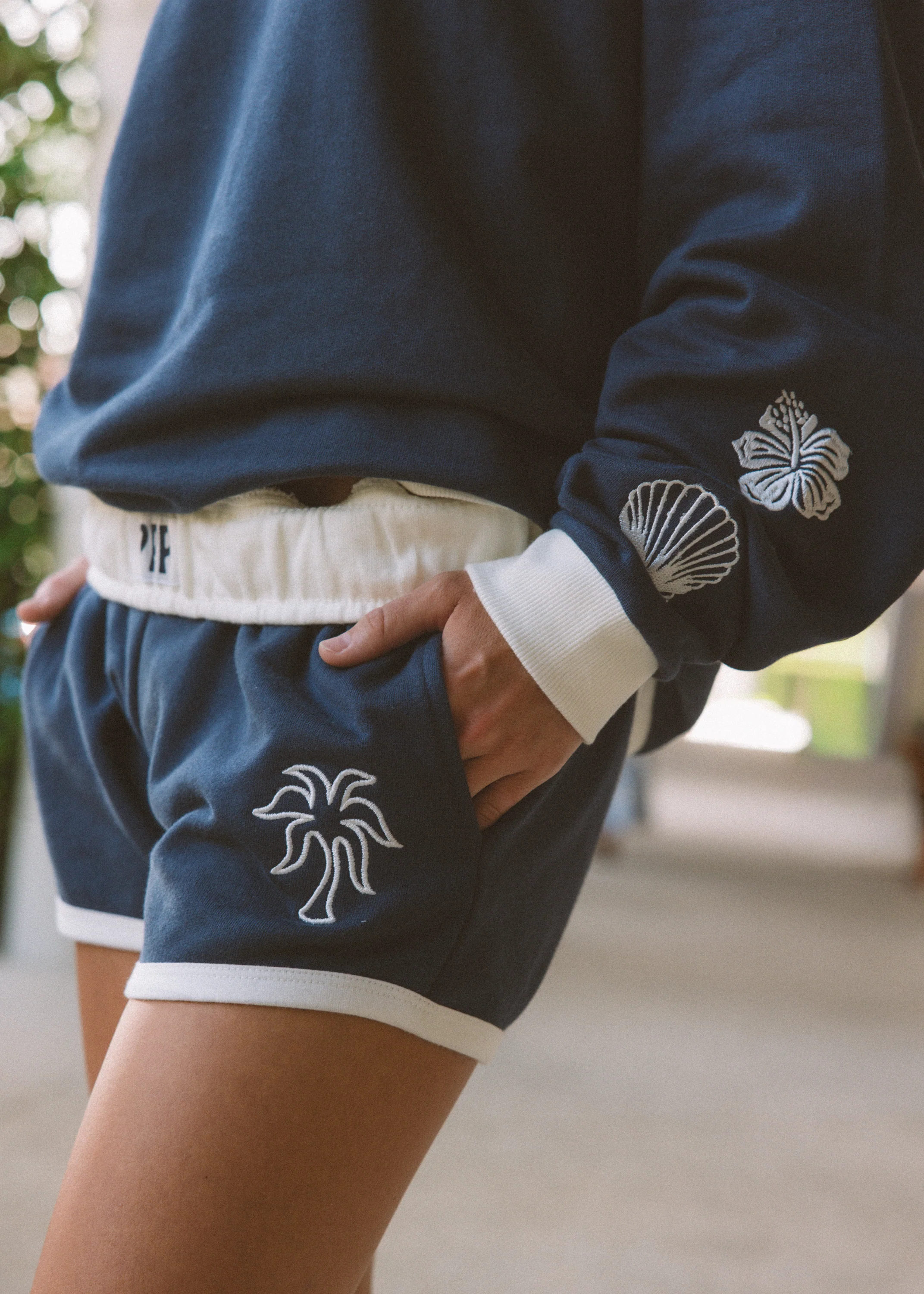 Signature Short in True Navy - Image 6